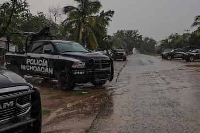 En las primeras horas del lunes un fuerte despliegue policial ingresó a la zona.