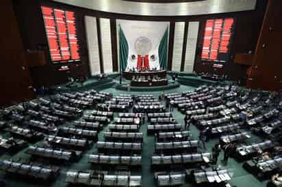 La Sala Superior del Tribunal Electoral del Poder Judicial de la Federación (TEPJF) confirmó el acuerdo del Instituto Nacional Electoral (INE) sobre las diputaciones plurinominales, con las que se busca evitar la sobrerrepresentación en San Lázaro. (ARCHIVO)