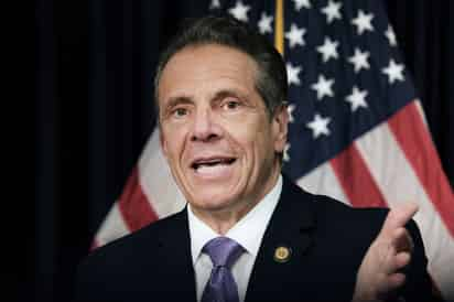 El gobernador de Nueva York, Andrew Cuomo, dijo que los estadios de los Yanquis y Mets podrían llenarse si las personas están vacunadas. (AP)