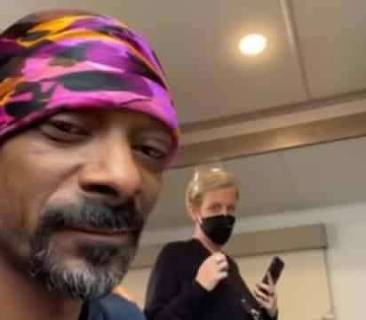 Una vez más, el rapero estadounidense, Snoop Dogg sorprendió a sus seguidores mexicanos al disfrutar del tema 'Nieves de Enero' del conocido Chalino Sánchez. (Especial) 