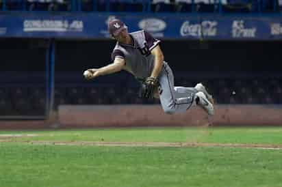 Tras caer en sus primeros cuatro juegos de pretemporada, Unión Laguna venció ayer 11-4 a Monclova. (CORTESÍA)