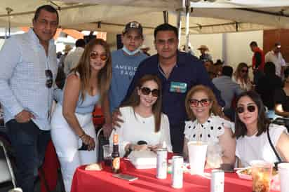 Rafael, Edith, Andrés, Claudia, Jorge, Sofía y Georgina. (EL SIGLO DE TORREÓN / Jesús Galindo López)