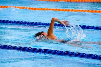 Lo mejor que puedes hacer al practicar natación, es pensar en tu salud y en todos los beneficios que le estas dando a tu cuerpo. (ESPECIAL)