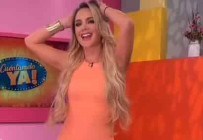 Este lunes durante el Programa Hoy de Televisa, en el segmento del concurso 'Las Estrellas Bailan', la conductora Ximena Córdoba y Raúl Corona cautivaron con sus pasos. (Especial) 