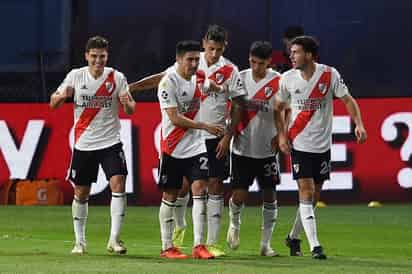 River solo tiene diez jugadores de campo disponibles para el juego de hoy, uno tendrá que ser portero. (ARCHIVO)