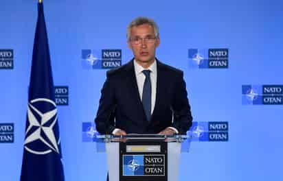 El secretario general de la OTAN, Jens Stoltenberg, insistió hoy en condenar lo que calificó de 'secuestro' de un avión comercial por orden de las autoridades bielorrusas y pidió la inmediata liberación del periodista Roman Protasevich, que se encontraba a bordo con su pareja, y de los presos políticos encarcelados en Bielorrusia. (ARCHIVO) 
