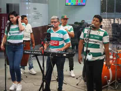 Con todo. Los Hermanos Ríos visitaron el foro de El Siglo de Torreón.