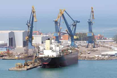 Las Fuerzas Armadas encabezan la Coordinación General de Puertos y Marina Mercante. (ARCHIVO)