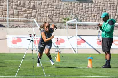 Jugadoras como Alexia Villanueva ya entrenaron en el TSM en el primer día de pretemporada. (CORTESÍA)