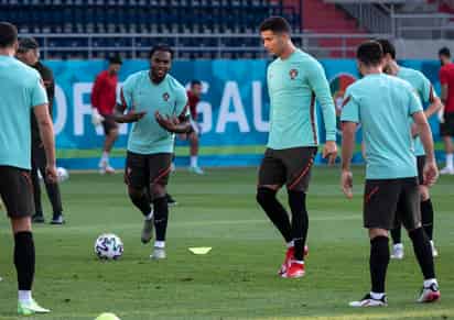 Con un empate ante Francia, Portugal se metería a octavos de final, pero perdiendo podría despedirse en fase de grupos. (EFE)