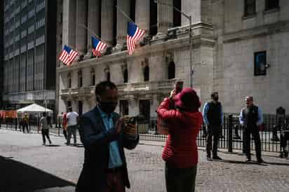 El parqué neoyorquino comenzaba la jornada con optimismo tras registrar ayer ligeras ganancias, logrando además el primer récord en el Nasdaq. (EFE) 