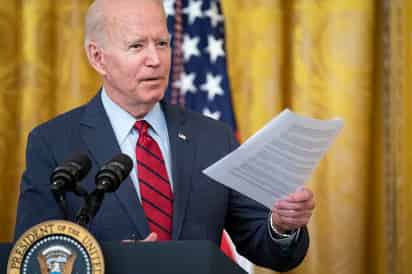 Biden y los demócratas quieren que la propuesta se vincule a un plan de gasto social, que contempla inversiones en banda ancha, lucha contra la crisis climática y el cuidado de menores y ancianos. (EFE) 