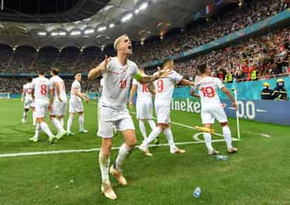 Francia quedó fuera de la Eurocopa, y fue Kylian Mbappé quien falló en la tanda de penales. (ESPECIAL) 