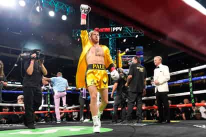 Para los amantes del boxeo, el pensar en nombres como los “youtubers” Jake y Logan Paul, Joe Weller y KSI arriba del ring, parece una mala broma, sin embargo, es una tendencia que toma fuerza en el mundo deportivo, ya que para los promotores de peleas, canales de televisión y plataformas de streaming ha generado millones de dólares. (AP)