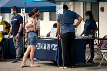 La tasa de desempleo en Estados Unidos subió en junio al 5.9 %, una décima más que en mayo, y se crearon 850,000 empleos, en una muestra de fortalecimiento del mercado laboral, informó este viernes la Oficina de Estadísticas Laborales de EUA (BLS, en sus siglas en inglés). (ARCHIVO) 