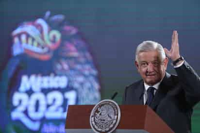 El presidente Andrés Manuel López Obrador afirmó que no desea que haya un Estado que asfixie a la iniciativa privada y que le impida hacer negocios, pero señaló que tampoco quiere un Estado que incumpla con su función social, por lo que manifestó que siempre se debe de buscar un equilibrio. (ARCHIVO)