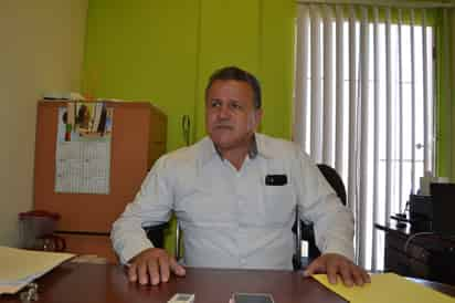 Trabajadores sindicalizados están en contra de su dirigente, Alfredo Del Val Facusseh, por pretender ingresar 40 empleados de confianza, que es gente del alcalde Horacio Piña y por otras irregularidades de tipo económico. (EL SIGLO DE TORREÓN)