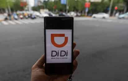 Luego de que trascendiera que se llevarían a cabo operativos para “cazar” a conductores de las plataformas de servicios privados como DiDi o InDriver, que se encuentren operando de manera irregular, ciudadanos de Saltillo, se manifestaron inconformes, al señalar que lo anterior es una limitación a sus derechos. (ARCHIVO)