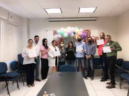 El Centro Ambulatorio para la Prevención y Atención en SIDA e Infecciones de Transmisión Sexual (Capasits) de Torreón entregó reconocimientos a asociaciones civiles y activistas que colaboran con esta unidad de salud en actividades de prevención primaria y secundaria. (ANGÉLICA SANDOVAL)