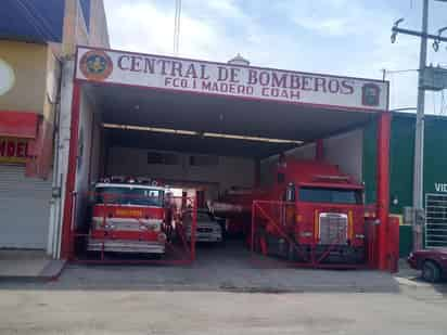 Elementos de Bomberos y de la Dirección de Seguridad Pública de Francisco I. Madero, recibieron una capacitación, cuya finalidad es prestar una atención oportuna al momento que se registra una emergencia. (MARY VÁZQUEZ)