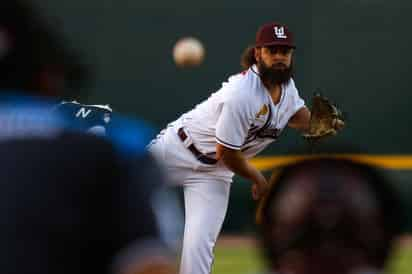 En el último día para hacer movimientos en la Temporada 2021 de la Liga Mexicana de Beisbol (LMB), los Algodoneros del Unión Laguna activaron al pitcher dominicano Leuris Gómez, quien a partir de este martes estará integrado con el equipo. (ESPECIAL) 