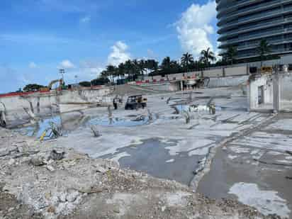 Las autoridades identificaron a una nueva víctima mortal del derrumbe el pasado 24 de junio de un edificio residencial en Miami-Dade (EUA), con lo que los 97 fallecidos reportados hasta el momento ya han sido identificados. (ARCHIVO) 