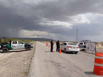 A la entrada del municipal se encuentra un módulo con elementos de Seguridad Pública Municipal y de la Policía Estatal, quienes brindan atención, asistencia y apoyo a los grupos de vacacionistas que llegan al territorio ocampense, explicó la edil.

