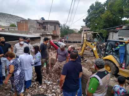 El Complejo Deportivo y Cultural de La Jabonera en Torreón fue habilitado este jueves por la tarde como albergue temporal, esto para servicio de las familias que han perdido muebles y cuyas casas sufrieron inundaciones en el sector surponiente de Torreón. (ANGÉLICA SANDOVAL)