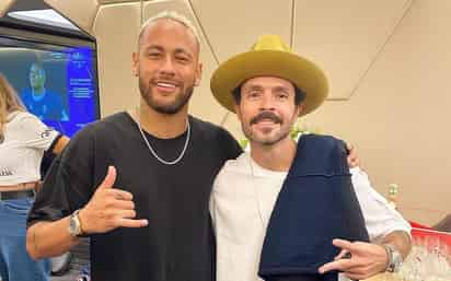 Redes. José María Torre acudió a la presentación de Messi con el PSG.  