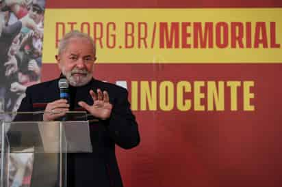 El expresidente brasileño Luiz Inácio Lula da Silva, que lidera los sondeos de intención de voto para las elecciones presidenciales de 2022 pese a que no ha formalizado su candidatura, afirmó este martes que nunca tuvo tantas ganas de ser presidente de Brasil como ahora. (ARCHIVO) 

 