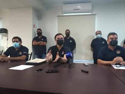 El secretario general del Sindicato de Trabajadores de la Industria Metal Mecánica del Estado CTM, Mario Dante Galindo Montemayor, señaló que respeta al gremio minero, al que llamó sindicato hermano, pero dijo que peleará dentro de todos los términos legales existentes por mantener el contrato colectivo de trabajo con Teksid.