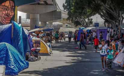 En un lapso de prácticamente seis meses, suman 13 mil 256 personas a las que se les han realizado las pruebas de COVID-19 y se les a acompañado para cruzar a los Estados Unidos, a través de los seis puntos de cruce fronterizo que se instalaron en la franja fronteriza entre México y la Unión Americana. (ARCHIVO)