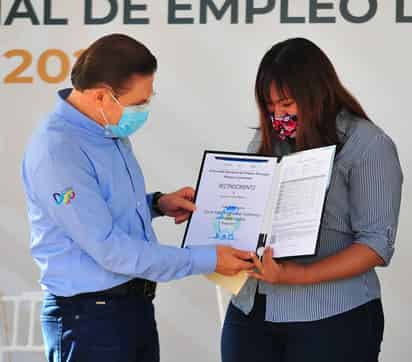 En el tema de Fomento al Autoempleo, se han beneficiado 1,800 personas en el estado de Durango. (CORTESÍA) 