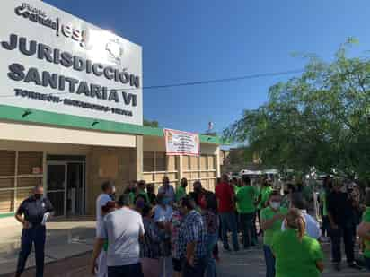 El personal de salud denuncia violaciones a sus derechos laborales pero Juan Pérez lo niega e invita a la parte sindical al diálogo. (ÉRICK SOTOMAYOR)