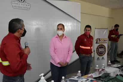 Reconocen al personal del Sistema Descentralizado de Agua Potable y Alcantarillado (Sideapa) en su primer año sin accidentes así como el trabajo realizado para lograrlo. (GUADALUPE MIRANDA)