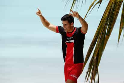 El equipo de Conquistadores recibió en primer lugar al reemplazo de Fernando Stalla quien salió por lesión: Ricardo 'El loco' Arreola. (ESPECIAL)