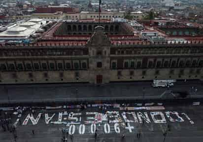 Entre ellas la adquisición de medicamentos a sobreprecios. (ARCHIVO)