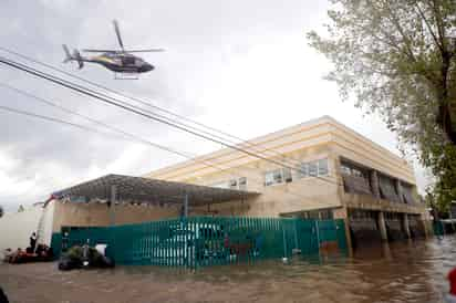 La coordinadora nacional de Protección Civil federal, Laura Velázquez aseguró que sí alertaron sobre el riesgo en Tula por las lluvias, evacuaron a la población, pero lamentablemente el Hospital del IMSS donde murieron 17 personas quedó incomunicado. (ARCHIVO)