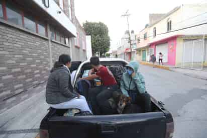 Luego de varios días consecutivos de tormentas en el centro del país, las lluvias han dado una tregua a la población de Tula, lo que ha permitido que la inundación disminuya considerablemente en algunas zonas de la ciudad. (ARCHIVO) 