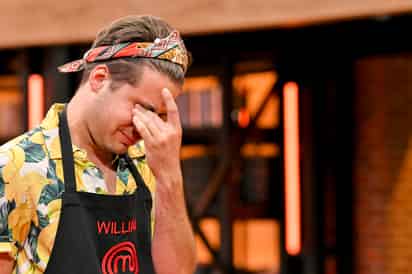 Entre lágrimas, William Valdés deja MasterChef Celebrity. (ARCHIVO) 