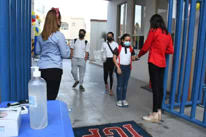 Los Comités Participativos Escolares han sido pieza clave en este regreso a clases presenciales en el estado de Durango, los cuales forman parte del protocolo de salud, y en los cuales participan tanto los padres de familia, como personal docente y administrativo en cada plantel tanto público como privado.