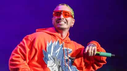 El artista colombiano J Balvin, que acaba de lanzar el álbum de estudio 'Jose', anunció este martes las fechas de la gira que, precedida de una serie de conciertos este año, hará por Estados Unidos, Canadá y Puerto Rico el año 2022 para promoverlo. (ESPECIAL) 