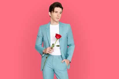 El actor y cantante estadounidense Drake Bell compartió un video en su cuenta de Instagram en el que aclara su situación legal. (ARCHIVO) 