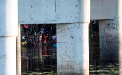 Actualmente estiman en más de 12 mil personas que allí se localizan. (EFE)