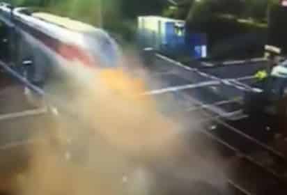 El conductor sobrevivió a la colisión y fue sentenciado a 10 meses de cárcel (CAPTURA)