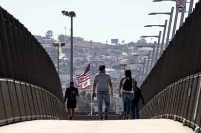 Estados Unidos anunció hoy su decisión de extender las restricciones a los viajes no esenciales en sus fronteras con Canadá y México hasta el 21 de octubre. (ARCHIVO) 