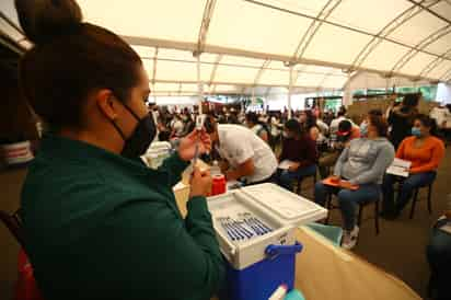 La Canaco en Durango asegura que es importante enfocarse primero en que la mayor parte de la población esté vacunada. (ARCHIVO)