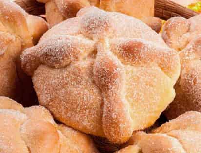 Una vez que llega septiembre los siguientes meses están plagados de deliciosas preparaciones mexicanas que nos hacen dejar la dieta de lado. Una de ellas es el tan esperado pan de muerto.
