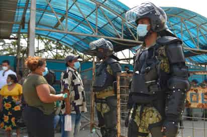 Organismos nacionales e internacionales demandaron al gobierno ecuatoriano agilidad en la investigación para determinar las responsabilidades de la masacre en la penitenciaría del Litoral, que dejó 118 muertos, y presionaron por la adopción de acciones efectivas para afrontar la crisis carcelaria. (ARCHIVO) 
