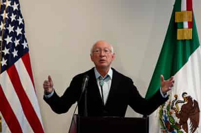 Frente al anuncio de una próxima reapertura total en la frontera terrestre entre México y Estados Unidos, el embajador estadounidense en territorio mexicano, Ken Salazar, subrayó que ambas naciones están listas para reactivar el turismo y el comercio. (ARCHIVO)